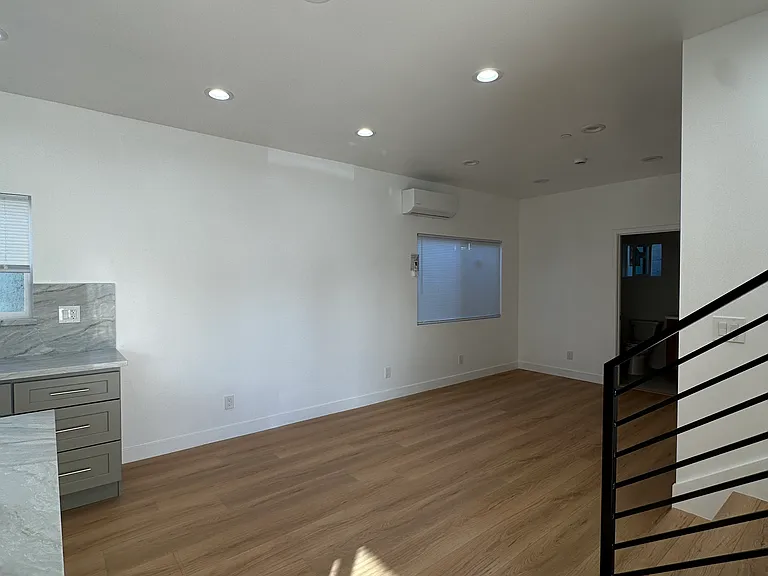 4055 W 141st St #C — Photo 5