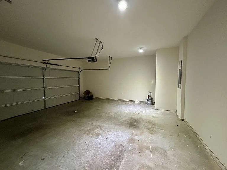 194 Bryon Ln — Photo 45