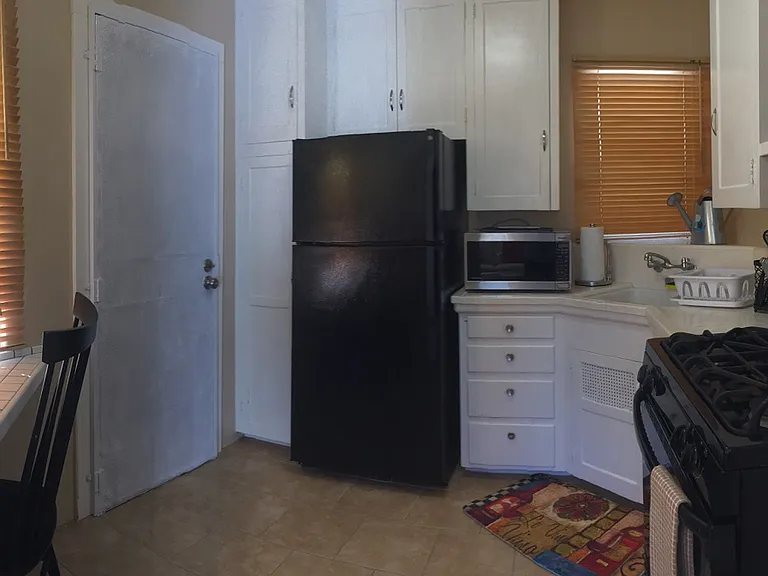 720 Salem Ct — Photo 15