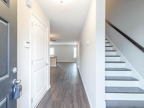 2nd image of 121 Melbourne Dr Unit D