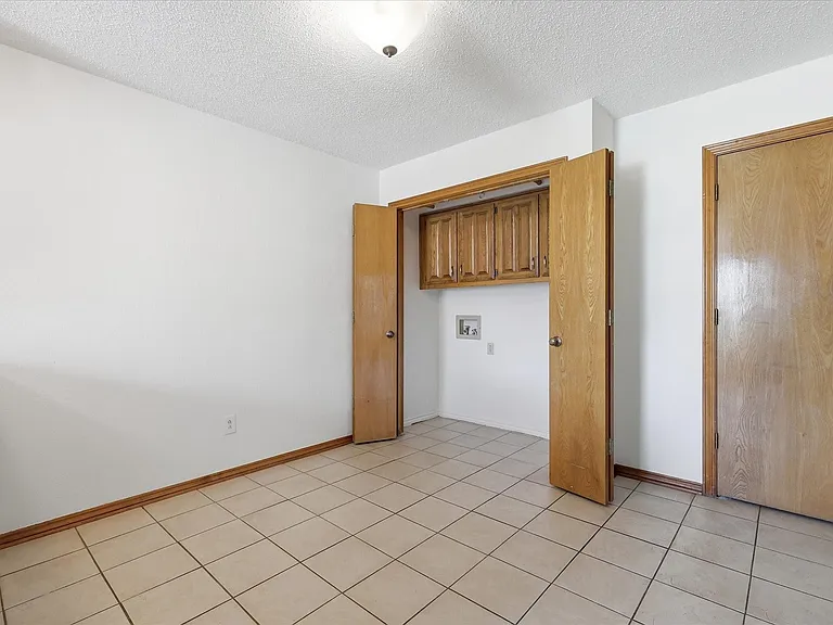 4203 Spring Meadow Ln — Photo 13