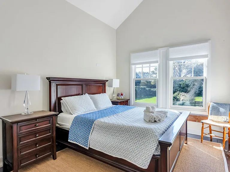 426 Ocean Rd — Photo 25