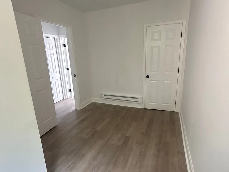 6403 Glenmore Ave #2 — Photo 2