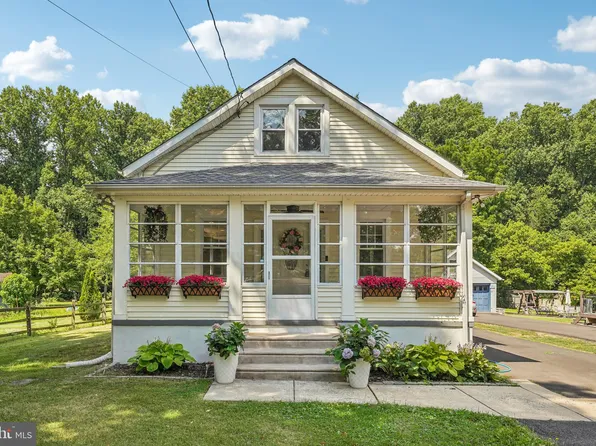 612 Hulmeville Ave, Langhorne, PA 19047