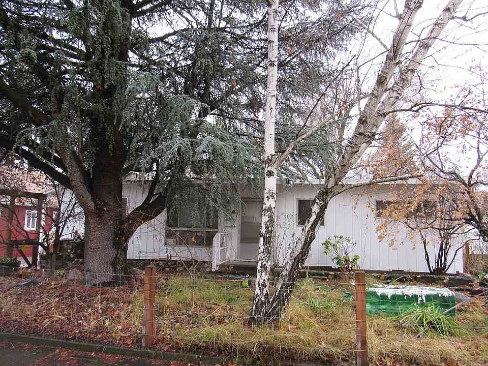 1st image of 707 Yama St