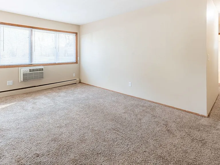 5851 2nd St NE — Photo 9