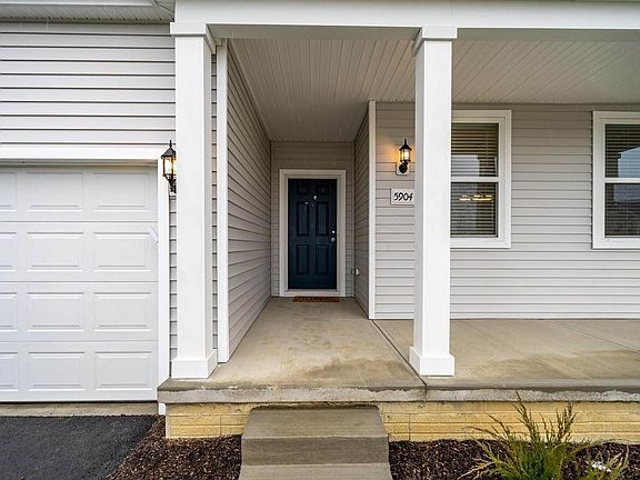 4th image of 5904 Carbury Way