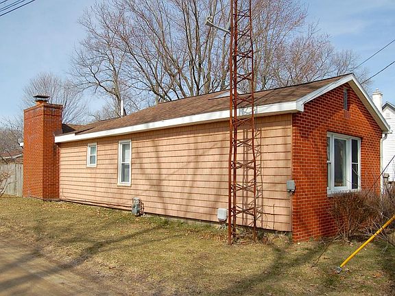 3rd image of 25179 70th St