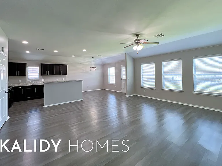 2928 Cider Mill Ln — Photo 6