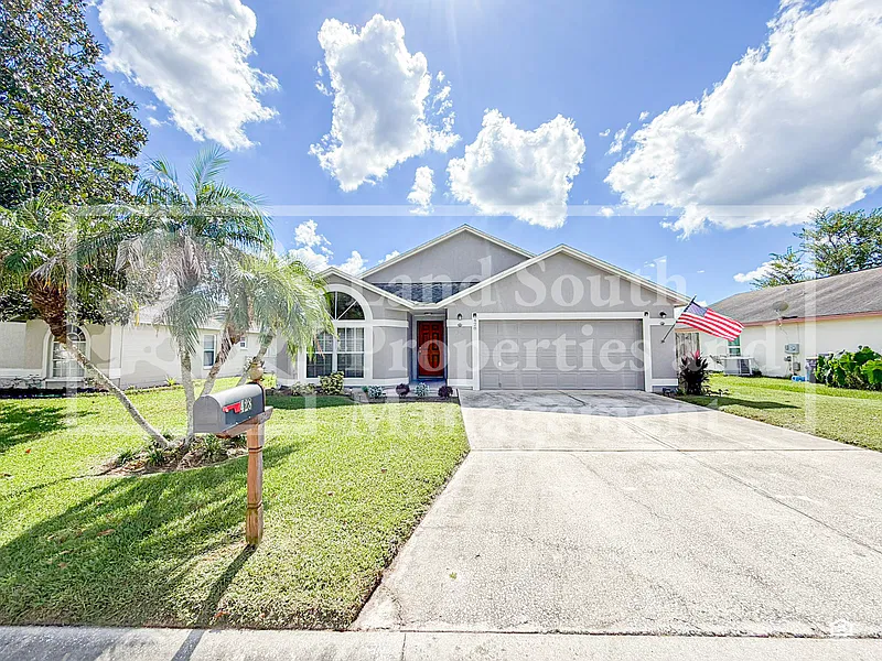 3 bed, 2.0 bath, 1497 sqft, $2,175 — Photo 2