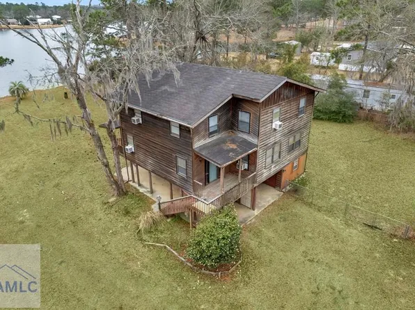 531 Gene Bland Rd, Jesup, GA 31545