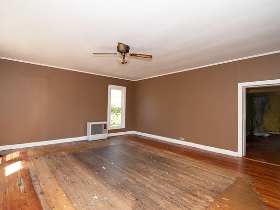 5th image of 15271 Waterfield St