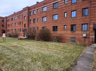 2469 Noble Rd #10, Cleveland, OH 44121