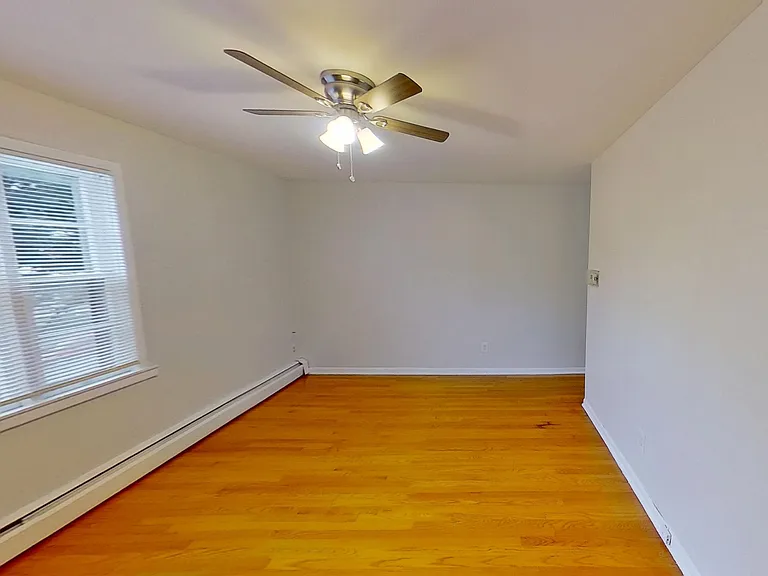 420 Delaware Ave #5 — Photo 3
