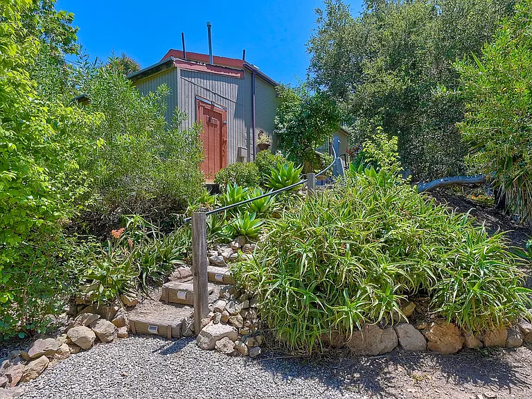 20402 Elfin Forest Rd — Photo 21