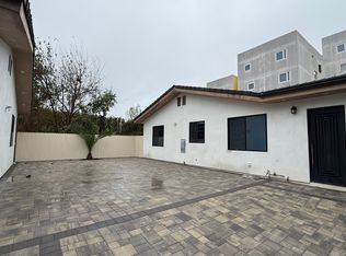 7125 Ventura Canyon Ave, Van Nuys, CA 91405