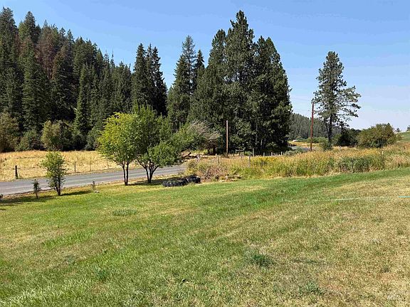 3rd image of 1416 Hatter Creek Rd