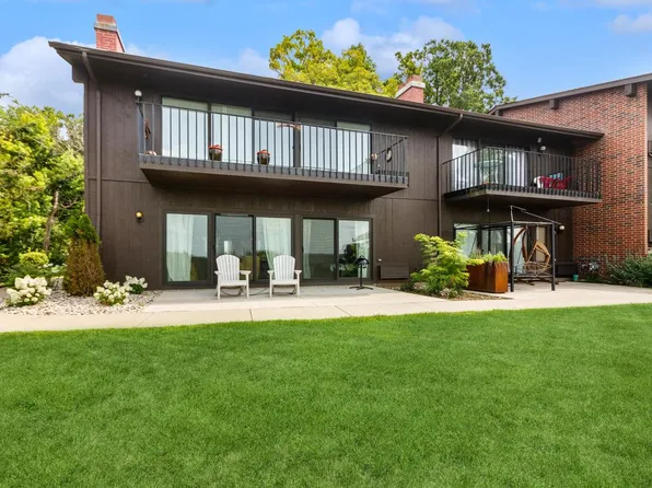 82 Red Chimney ROAD #01, Lake Geneva, WI 53147