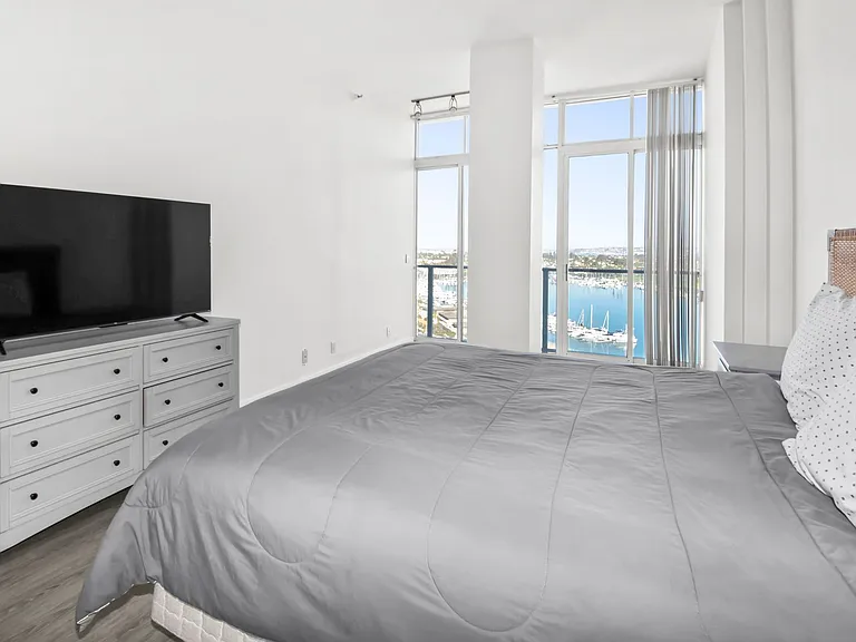 1820 Avenida Del Mundo #1608 — Photo 13
