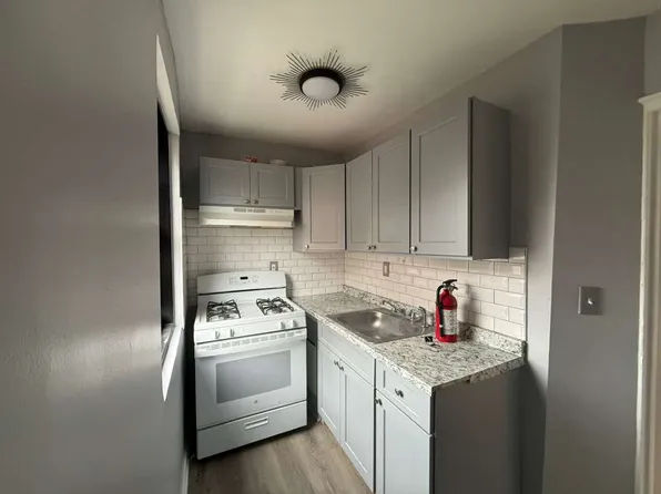 588 S 10th St, Newark, NJ