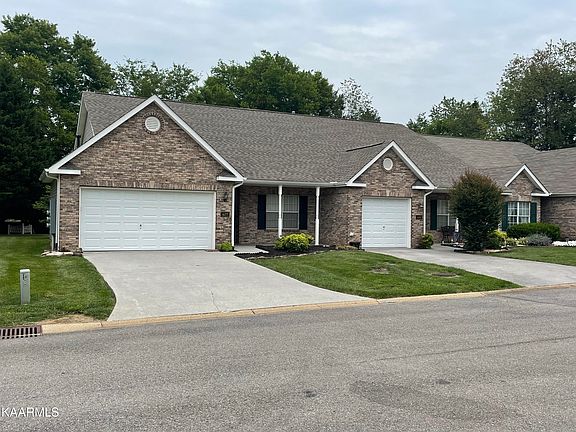 2nd image of 1677 Emerald Pointe Ln