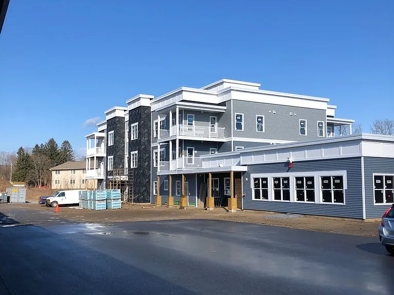 Solara Luxury Apartments — Photo 69