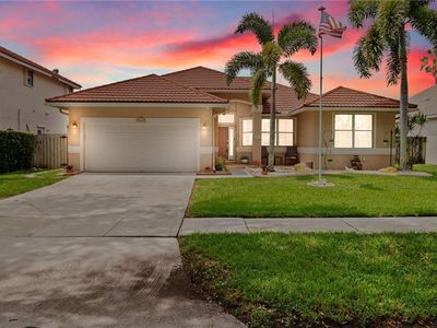 10664 Edinburgh St, Cooper City, FL, 33026