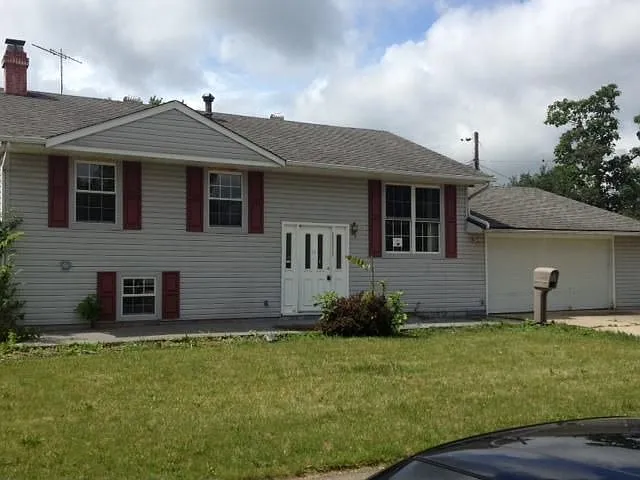 1023 Sycamore Rd photo 1