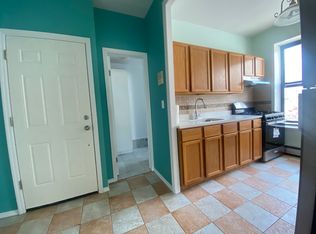2021 76th St APT 2R, Brooklyn, NY 11214
