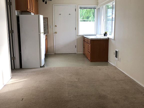 5th image of 311 N 137th St Floor 1
