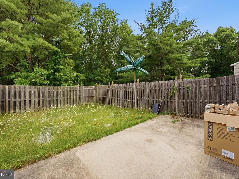 217 Vista Ct — Photo 18