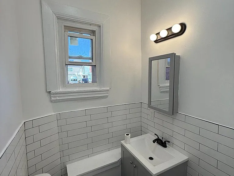 1111 W Lehigh Ave #2 — Photo 4