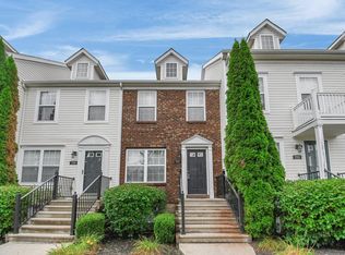 717 Lazelle Rd, Columbus, OH 43081