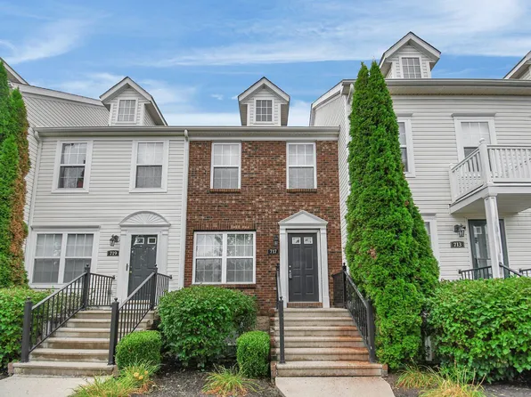 717 Lazelle Rd, Columbus, OH 43081
