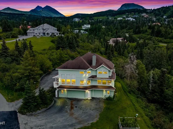 11800 Trails End Rd, Anchorage, AK 99507