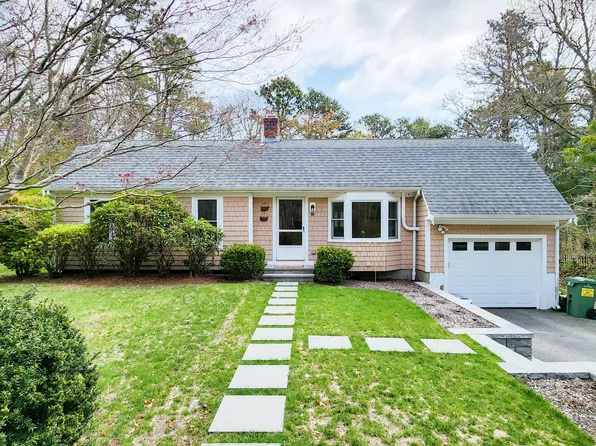 88 Five Corners Road, Centerville, MA 02632