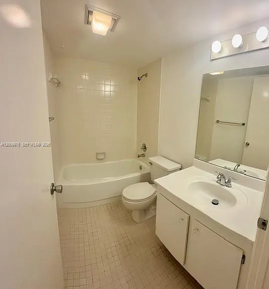 1400 SW 124th Ter #302Q — Photo 10