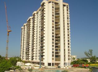 1800 NE 114th St APT 404, Miami, FL 33181