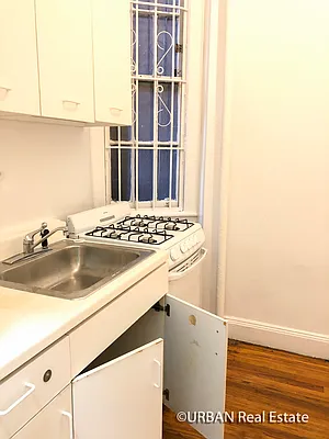 Rented by Urban Real Estate Inc | media 3