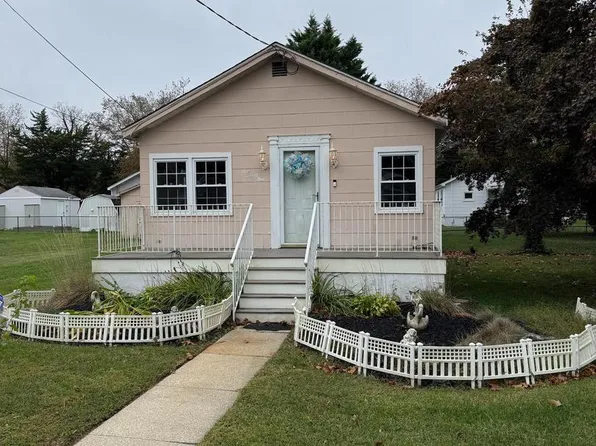 121 Bucknell Ave, Del Haven, NJ 08251