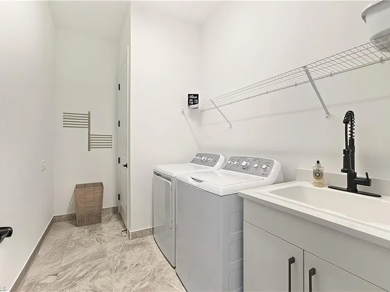 11899 Gardenia Ave — Photo 26