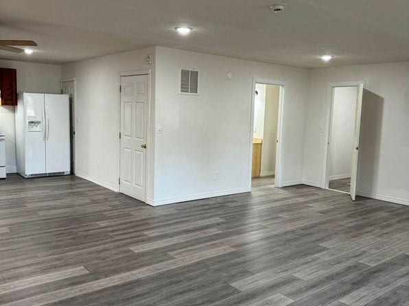 122 Frontage Rd #2