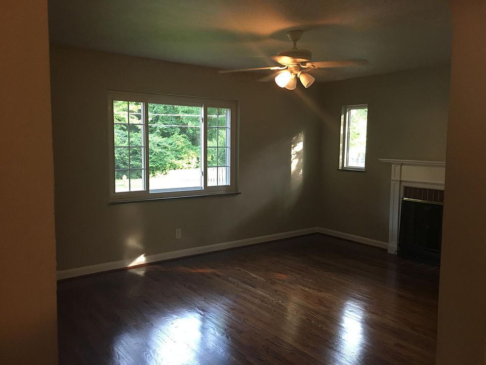 1st image of 4015 Paxton Ave #1