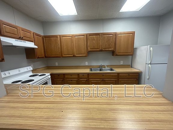4th image of 18 S Washington St