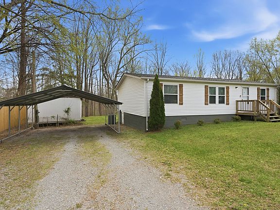 3rd image of 1008 Dogwood Dr
