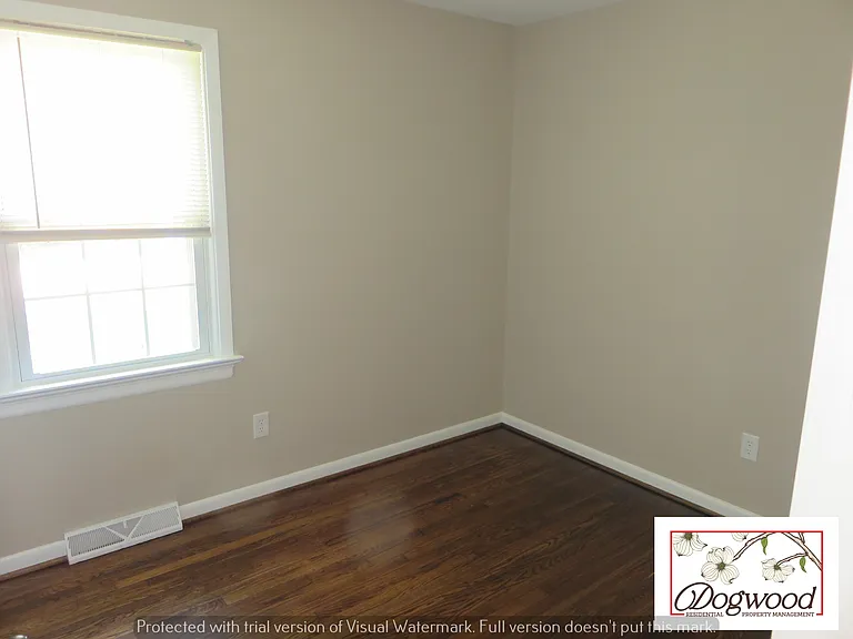 8090 Dunwoody Rd — Photo 12