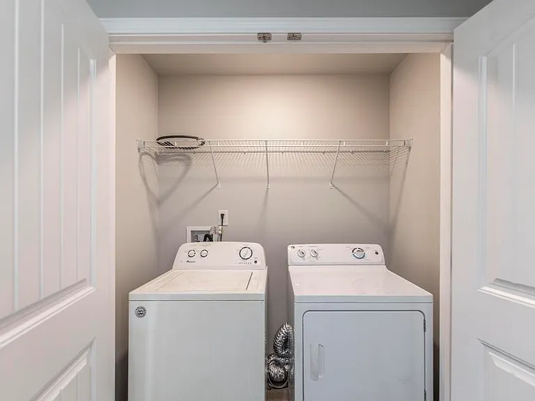 205 Doyle St #2 — Photo 4