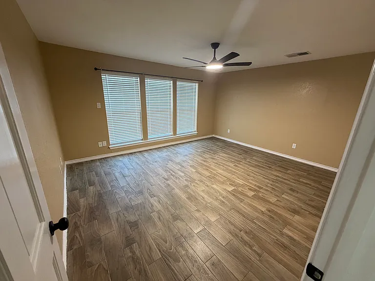 3434 Aspen Bend Dr — Photo 6