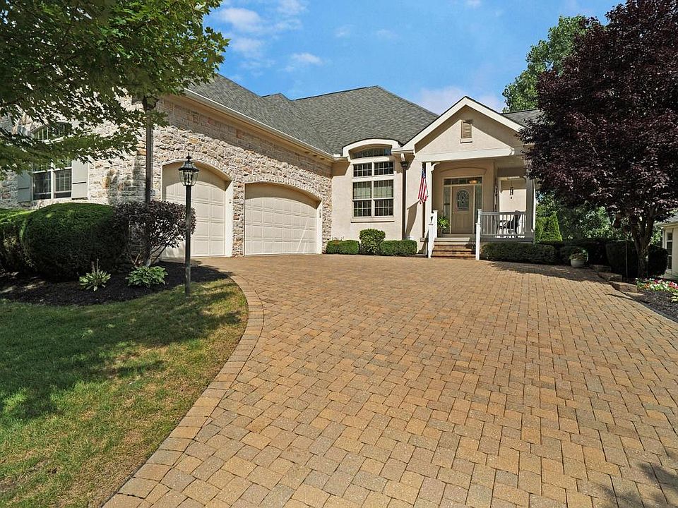 1st image of 22 Windsor Village Dr