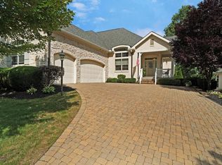 22 Windsor Village Dr, Westerville, OH 43081